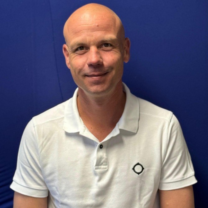 <h2 style="text-align: center;"><strong>Johan van Wingaarden&nbsp;</strong></h2><h3 style="text-align: center;"><em>Operations Manager</em></h3><p><br></p>